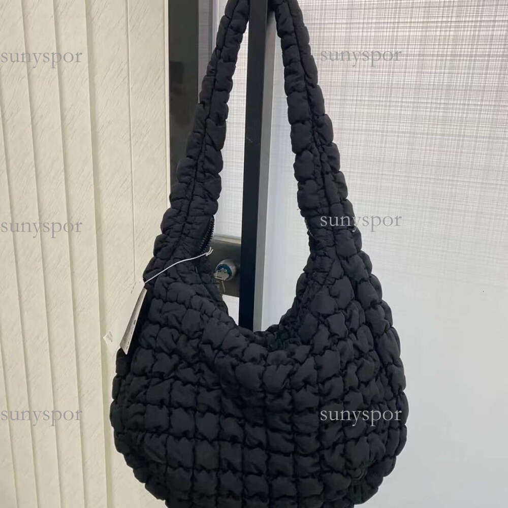 New for Women Cloud Pleated Versatile Bubble Large Capacity Dumpling Bag Commuter Crossbody