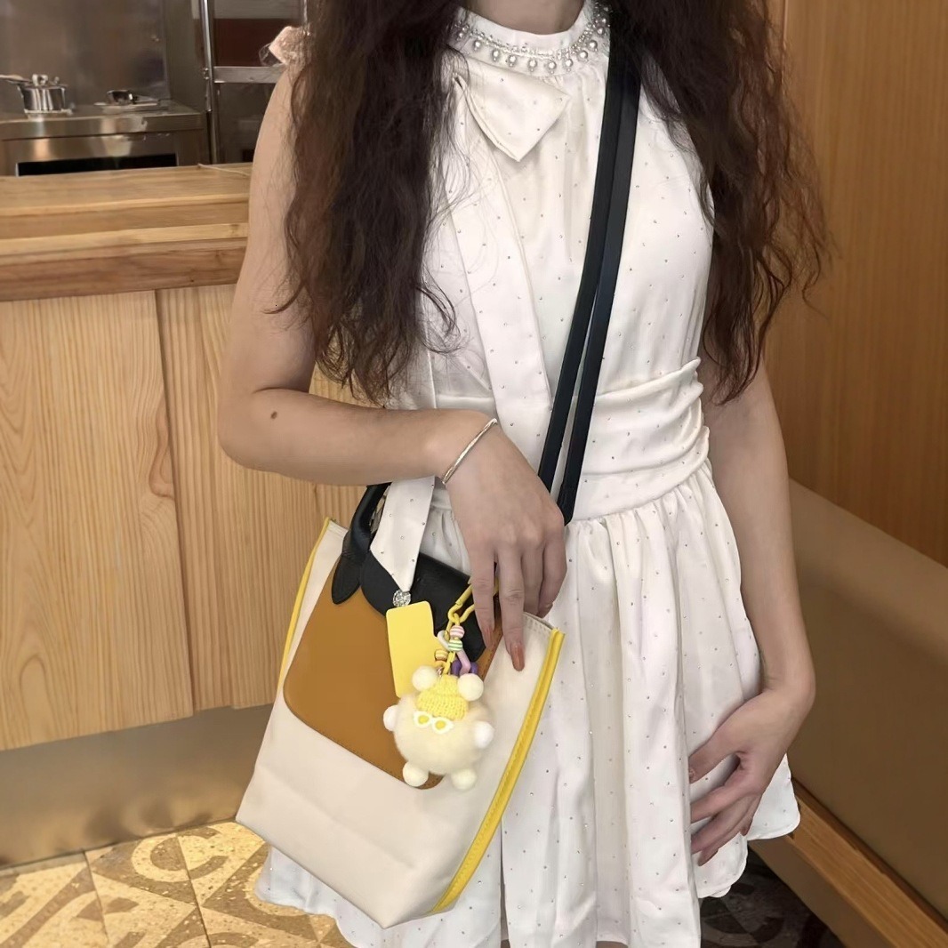 Fashion designer's 2025 new women's bag, nylon patchwork leather single-shoulder large handbag, square bag, hand-held crossbody bag, small