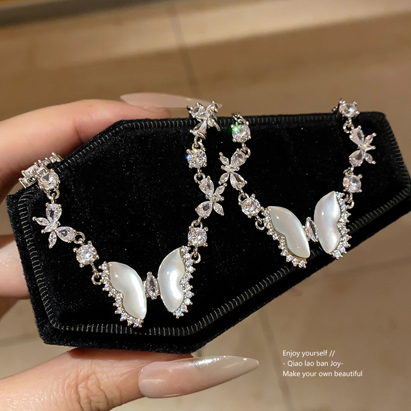 Silver - Tone Zircon Mother - of - Pearl Butterfly Bracelet Dainty And Sparkling Party And Daily Wear Gift For Her Elegant And Charming Jewelry