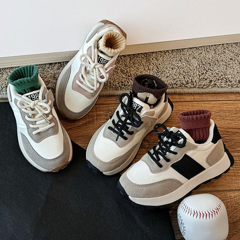 Kids Shoes 2025 New Girls Boys Comfortable Sports Shoes Children Leather Flats Umshop Kids Sneakers Fashion Toddler Casual Soft Shoe Size 26 - 36 U0