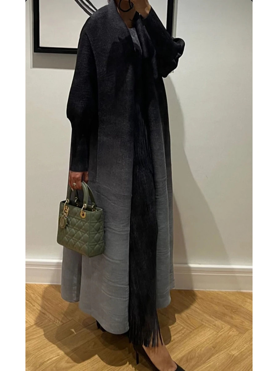 Miyake Pleated Gradient Turndown Collar Lantern Long Sleeve Jacket Women Original ner Abaya Fashion Coats 250825