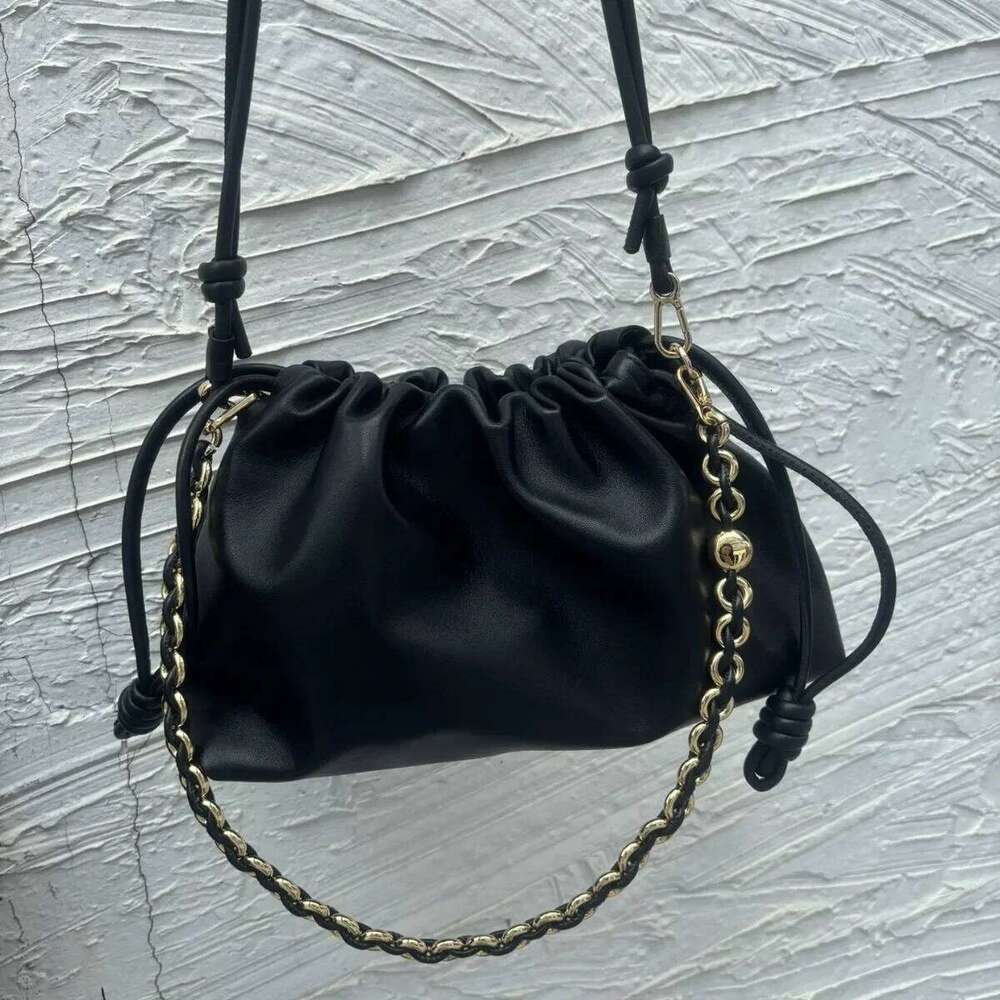 Hot Selling New Chinese Style Women's Crossbody Cow Leather Bucket Drawstring Cloud Single Shoulder Sling Bag Underarm Wome Designer Bags