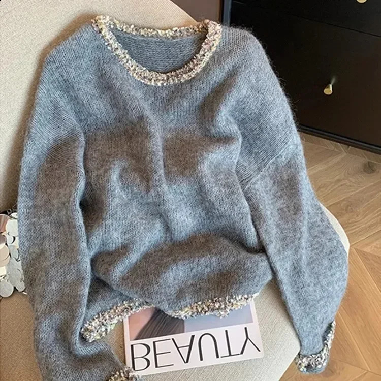 Unique Beautiful Lace Round Neck Sweater for Women Loose Autumn and Winter Outer Wear Lazy Style High-end Pullover Sweater Top 250819