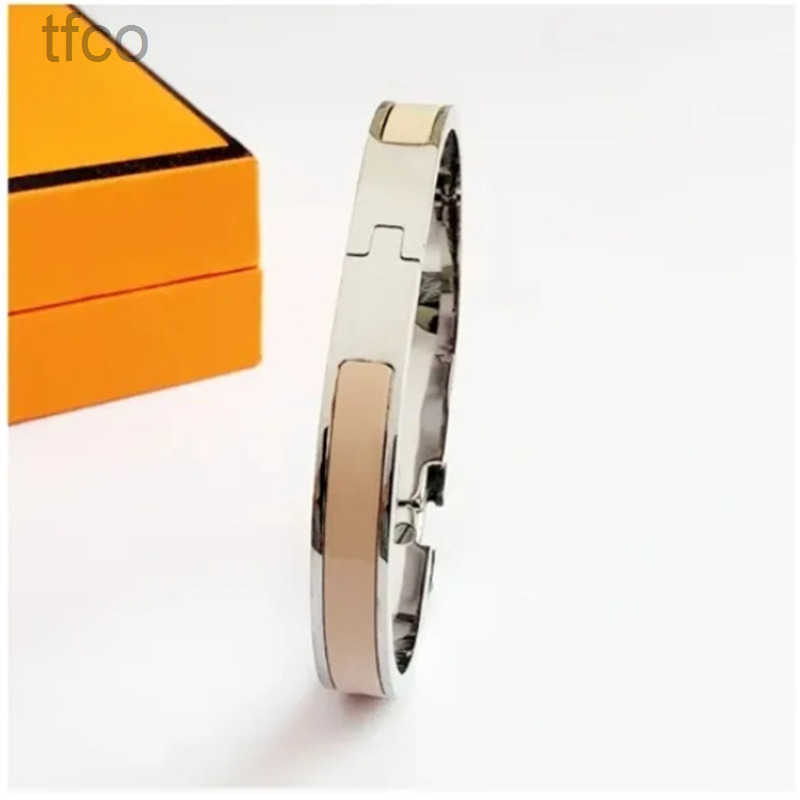 Designer High Quality Luxury Design Bangle Stainless Steel Bracelets Classic Jewelry Bracelets for Men and Women2024