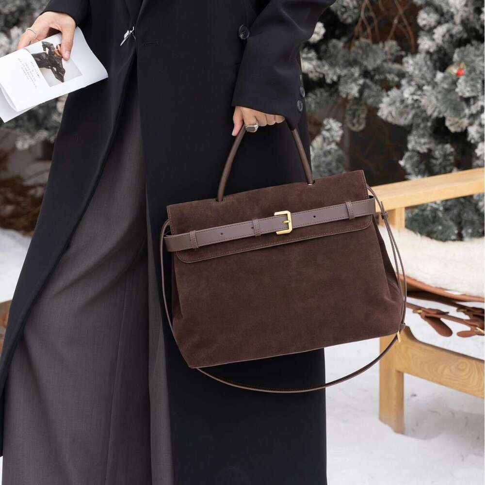 Designer Bag Tote Bag Shoulder Bag 2025 Internet handheld Messenger Fashion Versatile Matte Cowhide Commuter Large Capacity Single Shoulder Crossbod