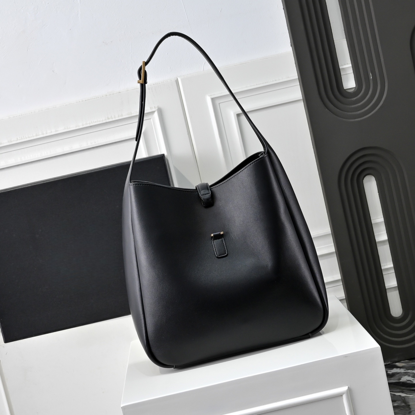new style Women's messenger bag elegant handbag shoulder bag shopping bag backpack wallet holiday