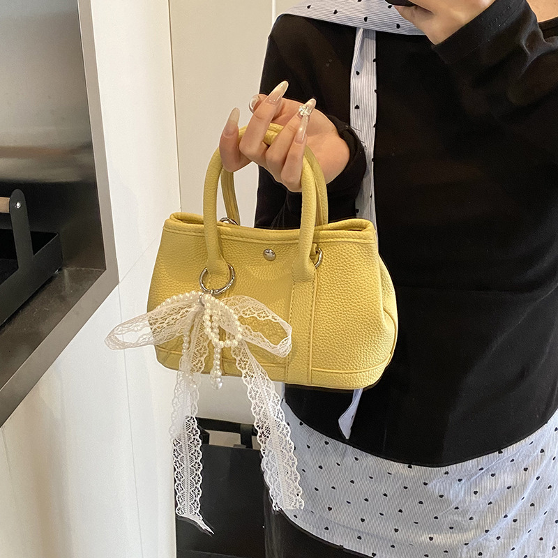 Luxury bag Fashion designer bags of 2025 New Women's Bag Single Shoulder Crossbody Spring Summer Dopamine Simple Fashion Gift Handbag Light Lux