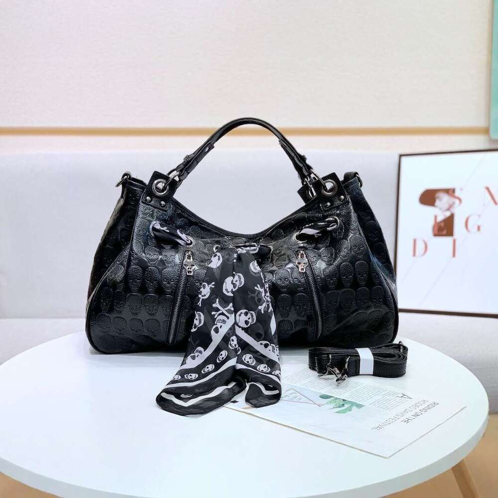 Designer Bag Tote Bag Shoulder Bag 2024 New Women's Ladies Single Shoulder Crossbody Handheld Large Capacity Skull Tote Bag