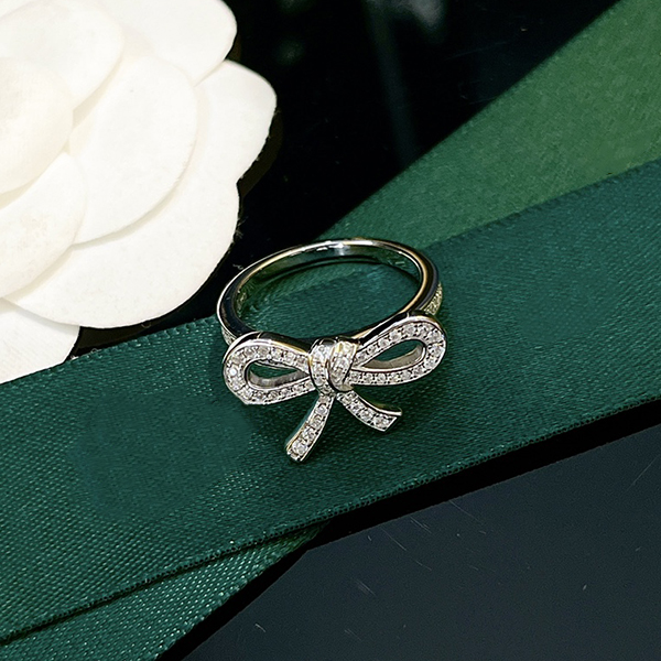 Designer ring wedding band zircon sterling silver platinum plated US size 6-7-8 counter quality with box luxury brand European size fashion exquisit