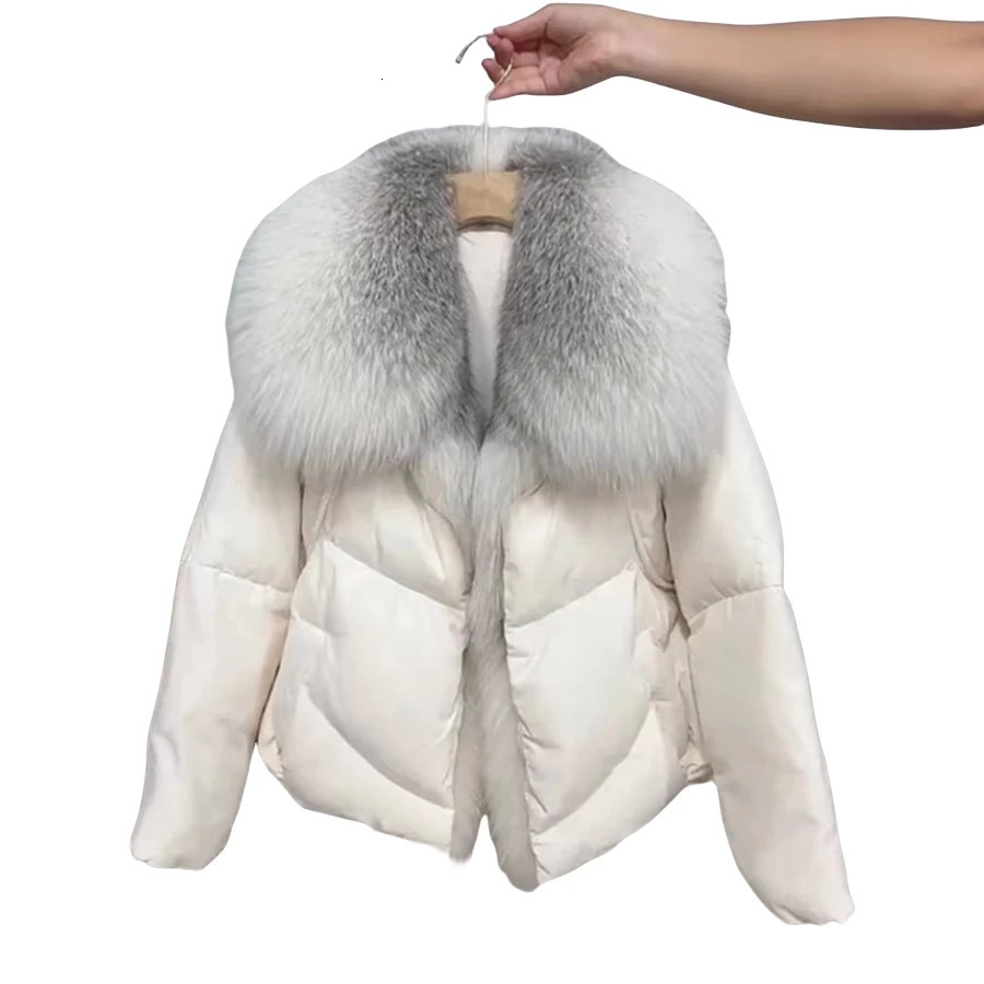 Womens Down Jacket With Fox Fur Collar Warm Winter Real Fur Down Jackets Selling Styles Short Down Coat 250825