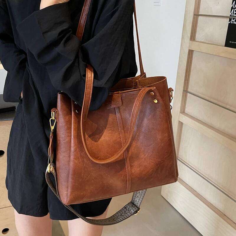 Retro Large Capaci Women's Oulder Student Commuter Tote Bag Autumn Winter Versatile Wide Strap Handbag