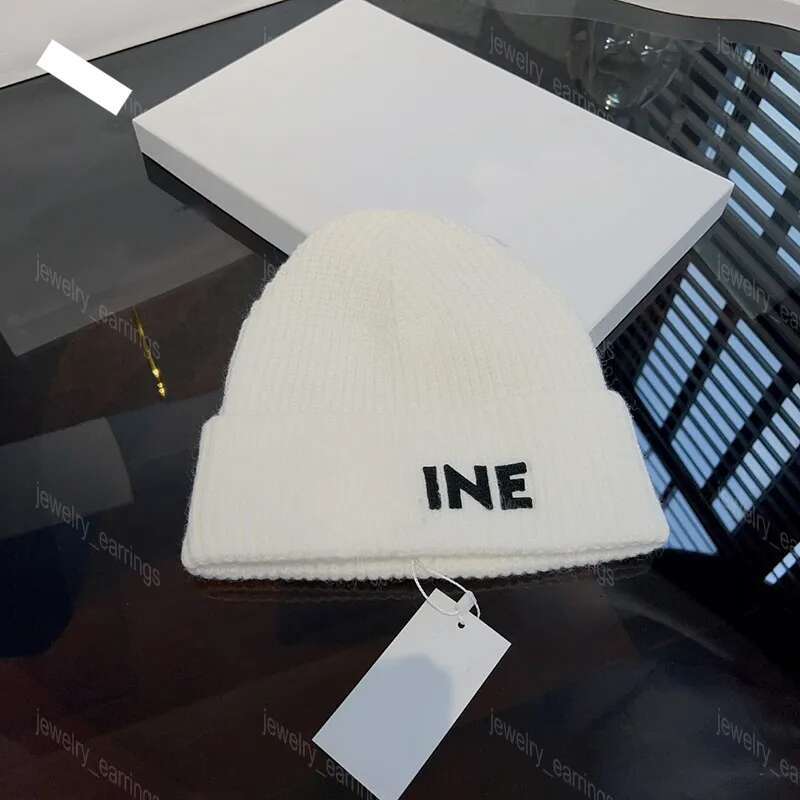 Designer Wool Beanie for Mens Women Knitted Hats Beanies Winter Thermal Hat Ski Brand Bonnet Top Skull Cap Warm Caps Accessories Black Blue new