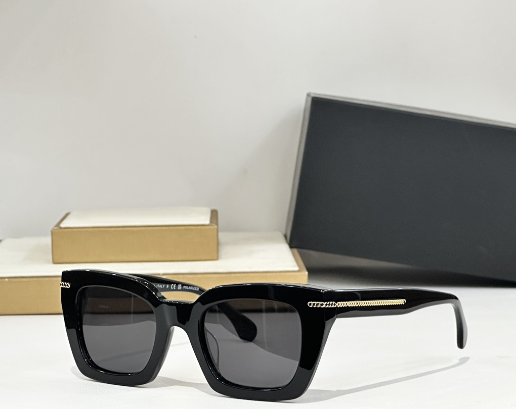 Cat Eye Sunglasses Gold Chain Black Grey Lens Women Men Designer Glasses Shades UV400 Protection Eyewear Unisex