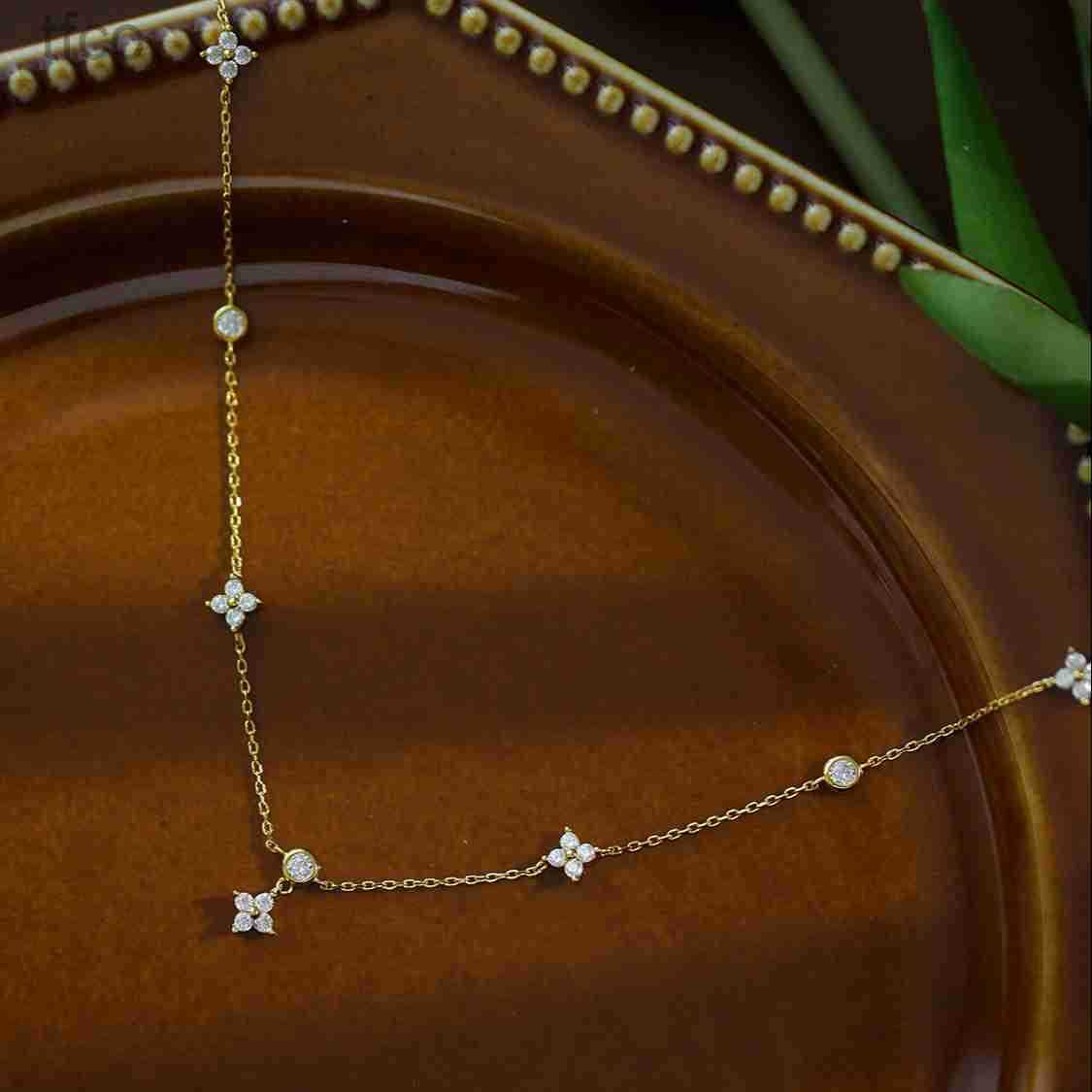 Designer S925 Sterling Silver Jewelry Zircon Clover Pendant Necklace Fourleaf Gold Plated Chain Necklace