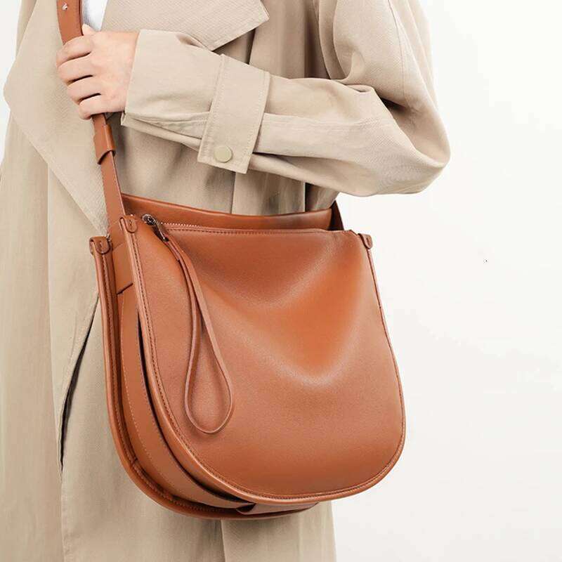 Designer Bags Cowhide Genuine Leather Underarm Shoulder Bags For Women 2025 Designer Crossbody Purse Half Moon Ladies Handbags Luxury Bag