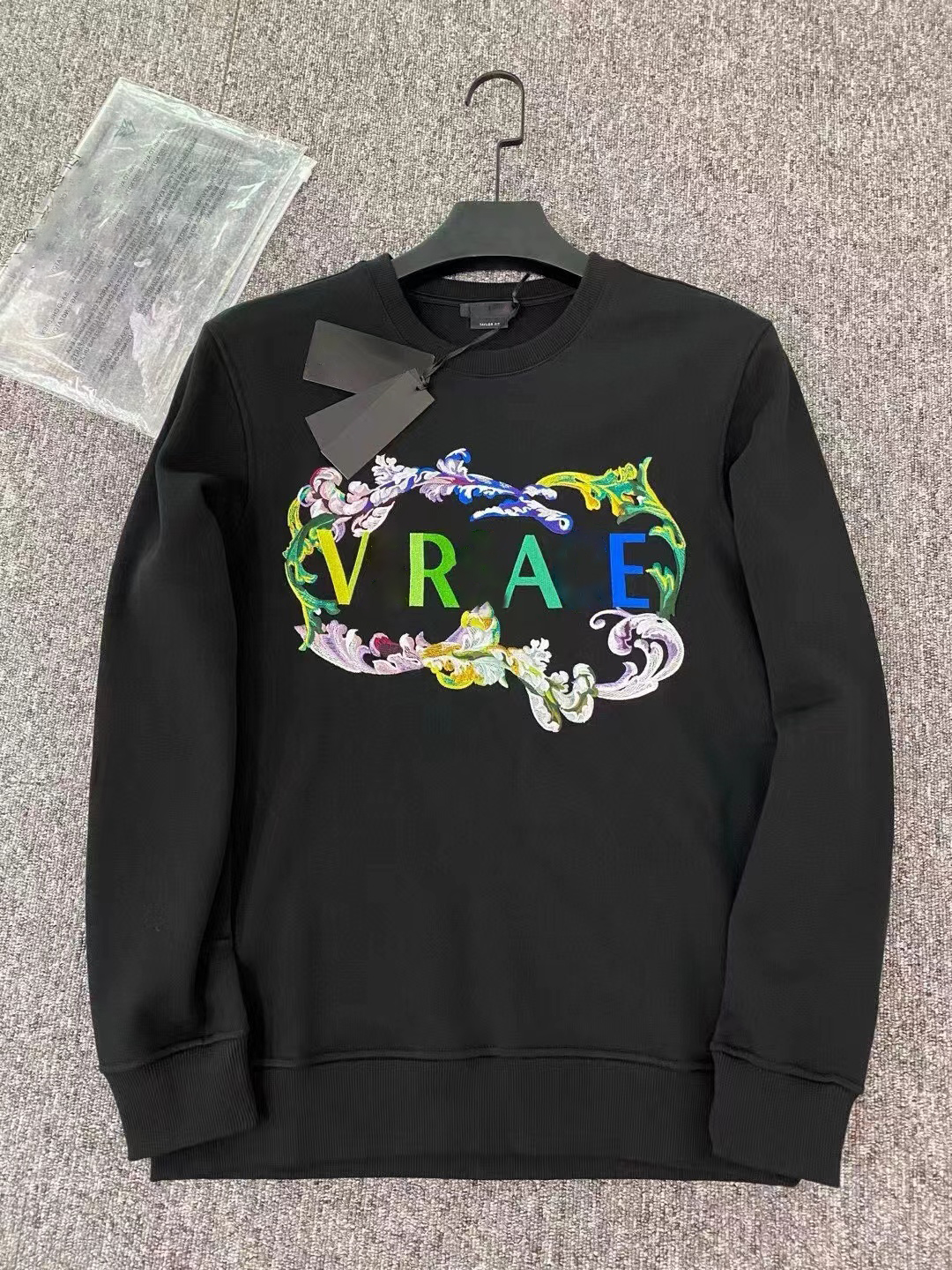 2025 autumn and winter new printed letter sweater unisex fashion trend bottoming shirt long sleeve shirt