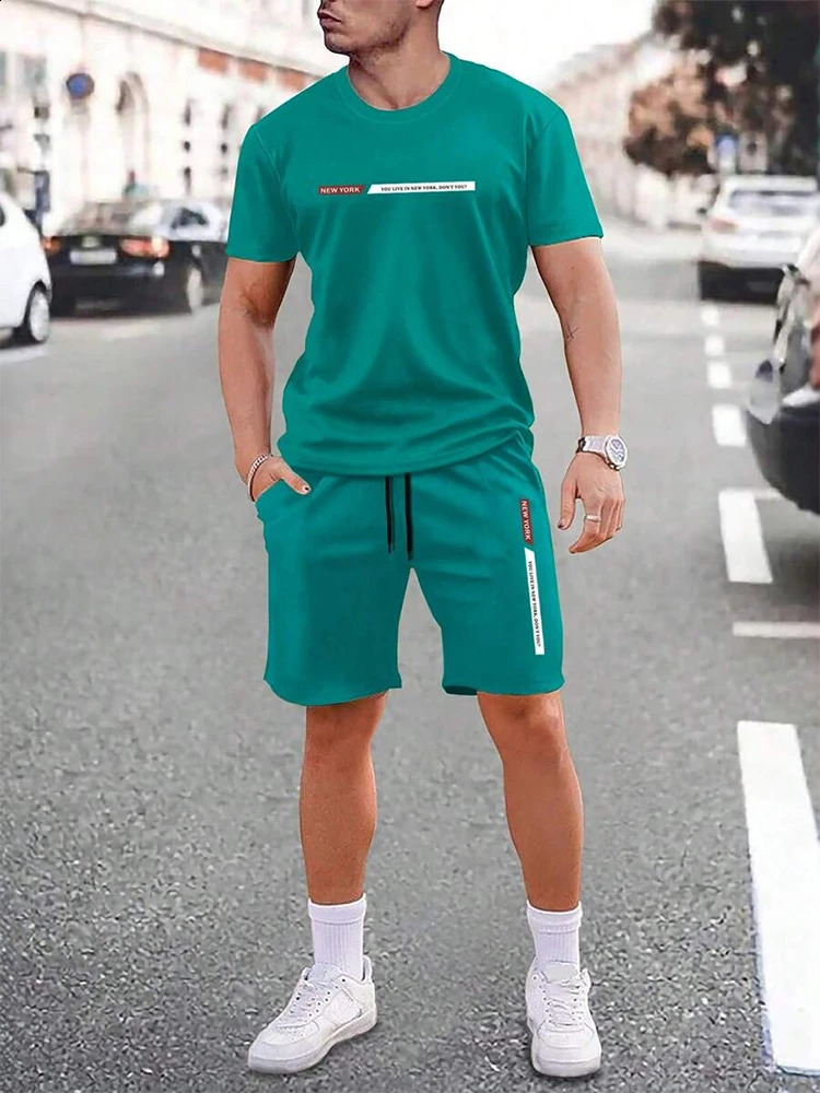 Urban street fashion trend mens crew neck short sleeve suit outdoor simple crew neck top casual and comfortable shorts250823