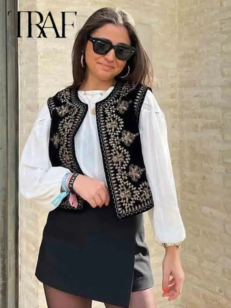 TRAF Vintage Autumn Velvet Embroidered Vest Sleeveless Jacket Women V Neck Chic Waistcoats Female Fashion Vests Coat 2023 250823