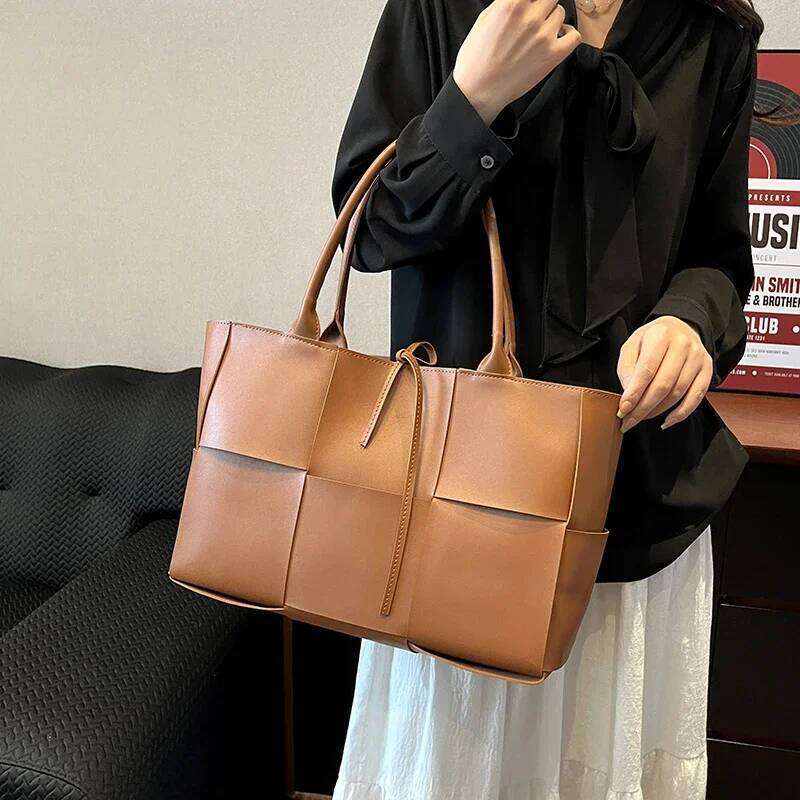 Hot Selling Designer Handbag Vintage Crossbody Bag For Fashion Women High-End Minimalist With Letter Designer Bags