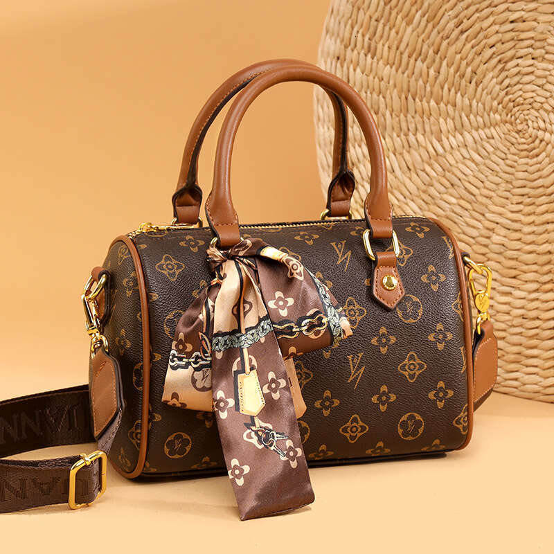 Hot Selling Women Bags Designer Luxury Crossbody Shoulder Purses Handbag Women Clutch Travel Tote Bag