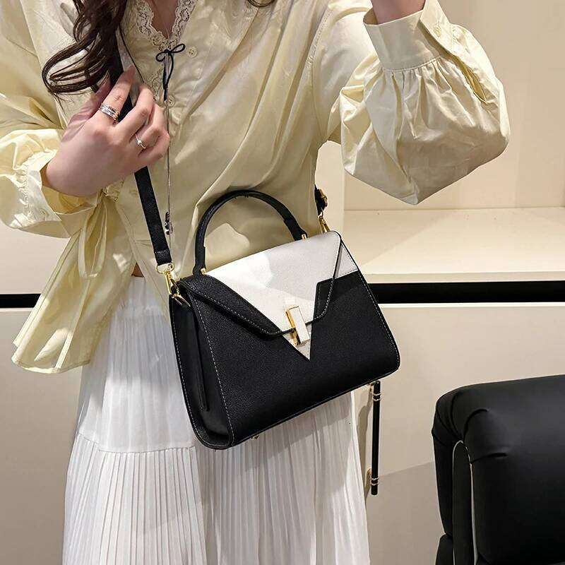 Hot Selling Chic Designer Crossbody Bag Women's Genuine Leather Handbag Shoulder Purse Ladies Elegant Tote Brand Lightweight Everyday Designer
