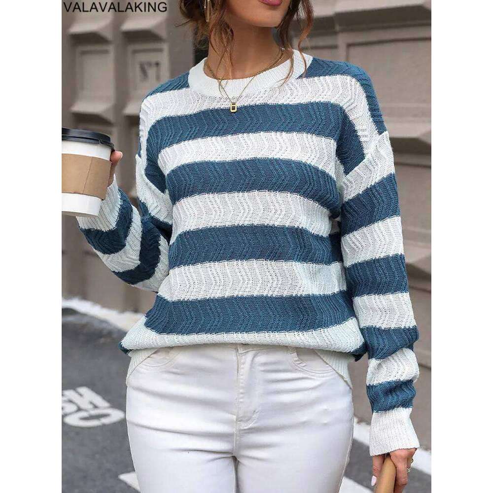 Designer Clothing 2025 Female Winter White Blue Striped Knitted Sweater Women O Neck Long Sleeve Pullover Autumn Lady Casual Loose Warm Jumper