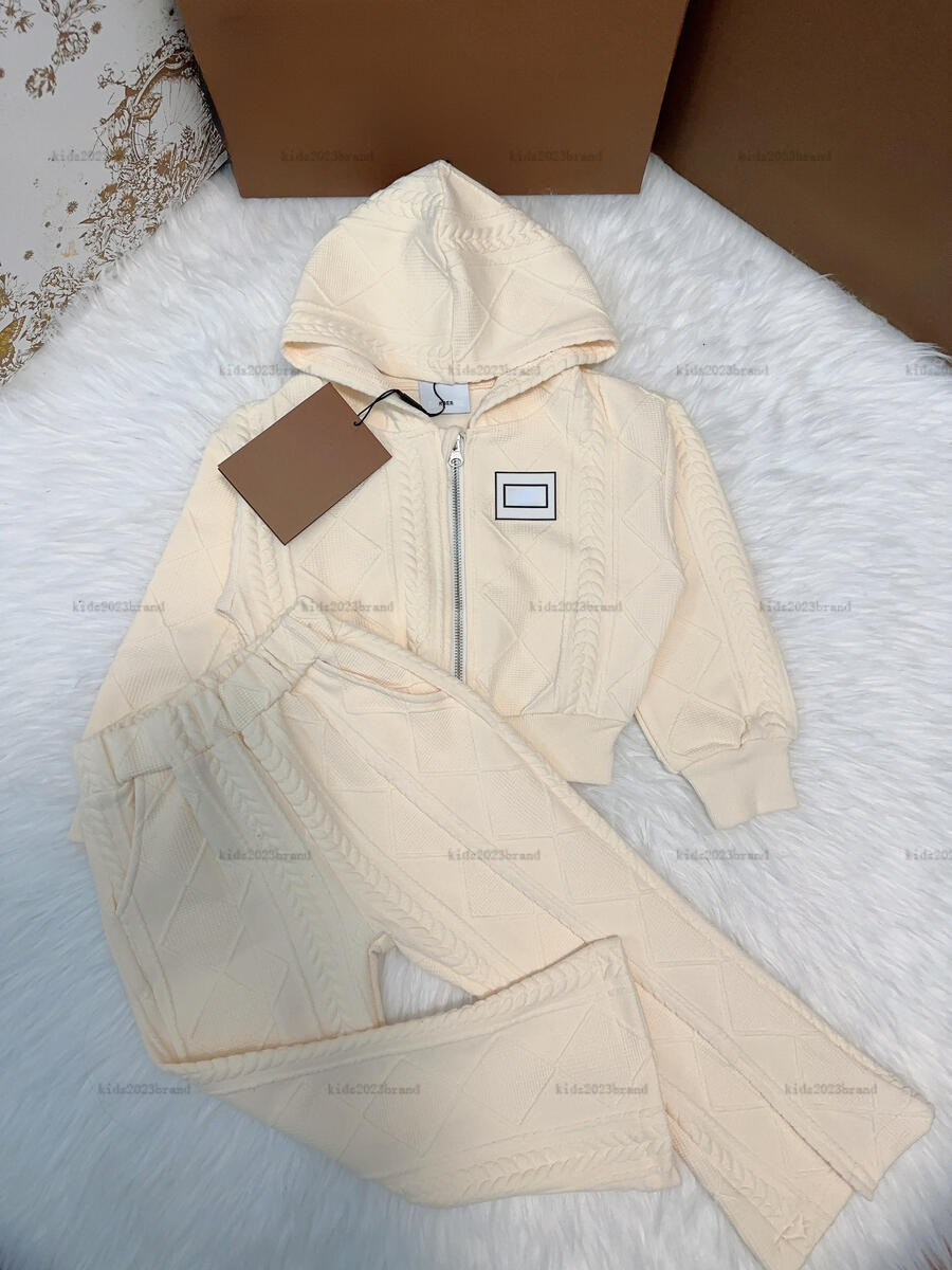 New baby Tracksuits girls Knitted suit kids designer clothes autumn Two piece set Hooded jacket and flared pants A895X25N220
