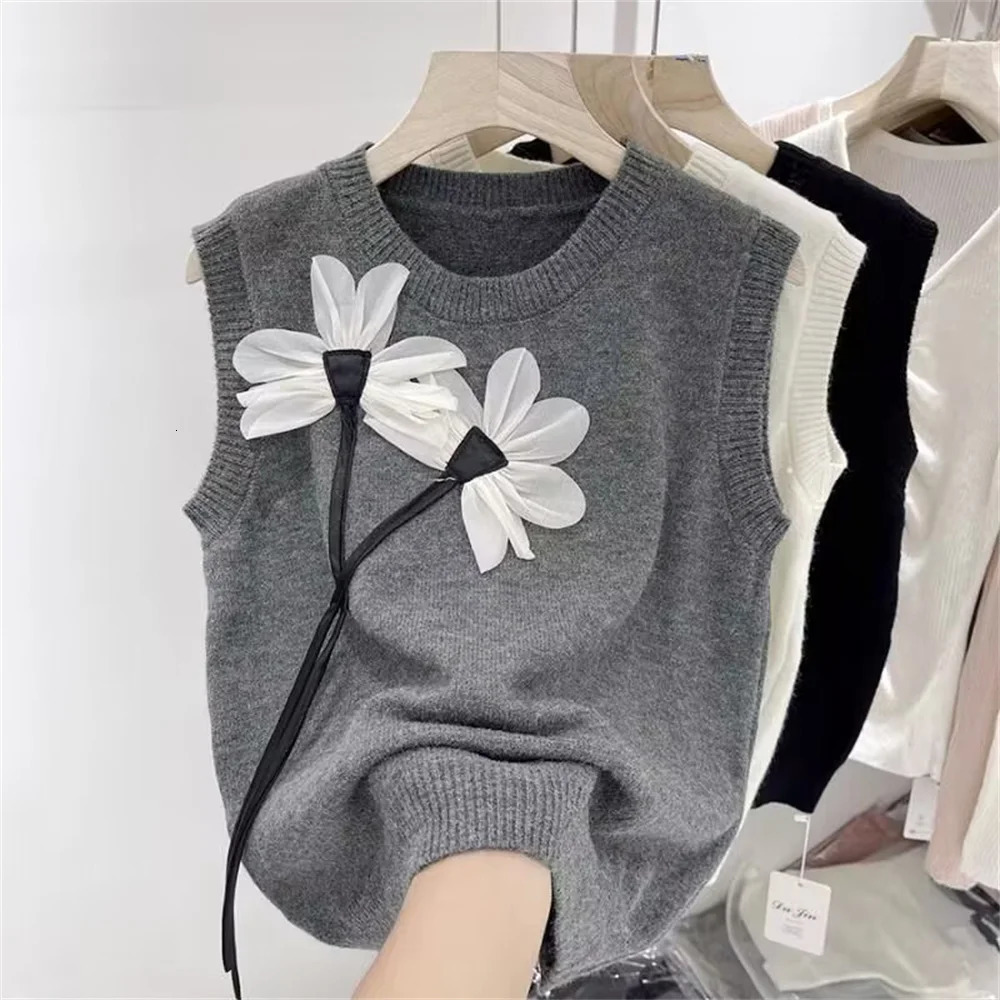 Sweater Vest Sleeveless Solid Basic Vintage Korean Style Office Lady Loose Allmatch Cropped Knitted Vneck Spring Trendy 250815