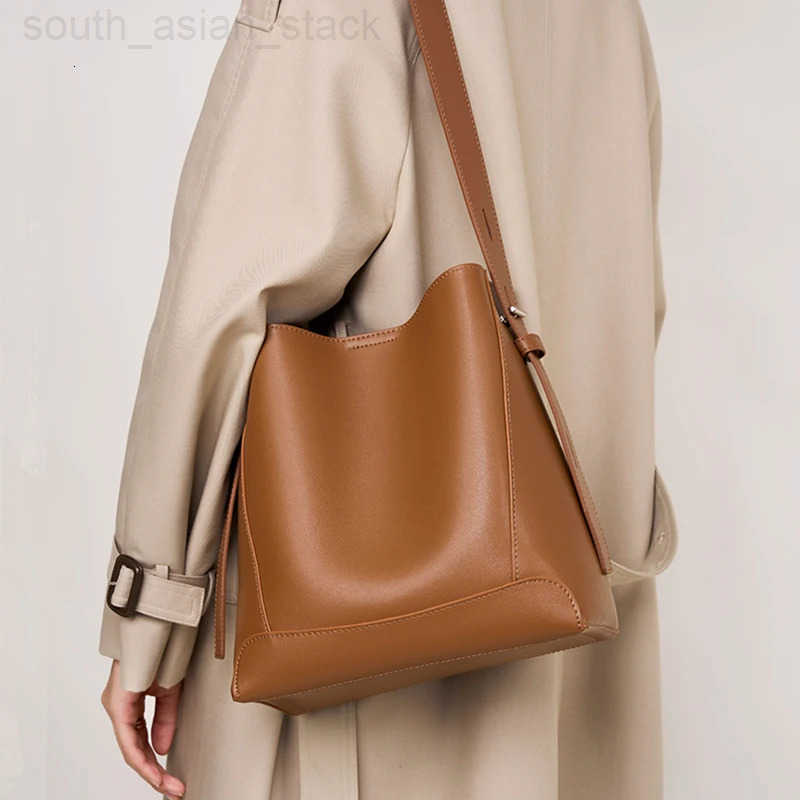2025 Luxury Designer Barrel Crossbody Office Ladies Handbags Burminsa Elegant Genuine Leather Underarm Shoulder Bags For Women Z250826
