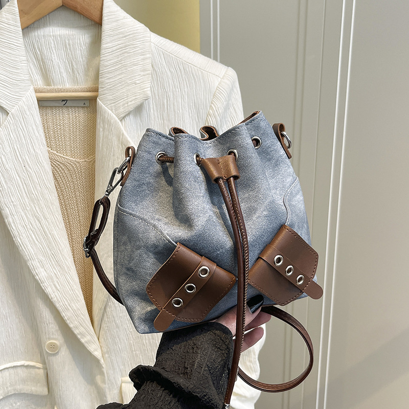 Fashionable and Unique New Trendy Design Large Capacity Women's Single Double Shoulder Bucket Bag