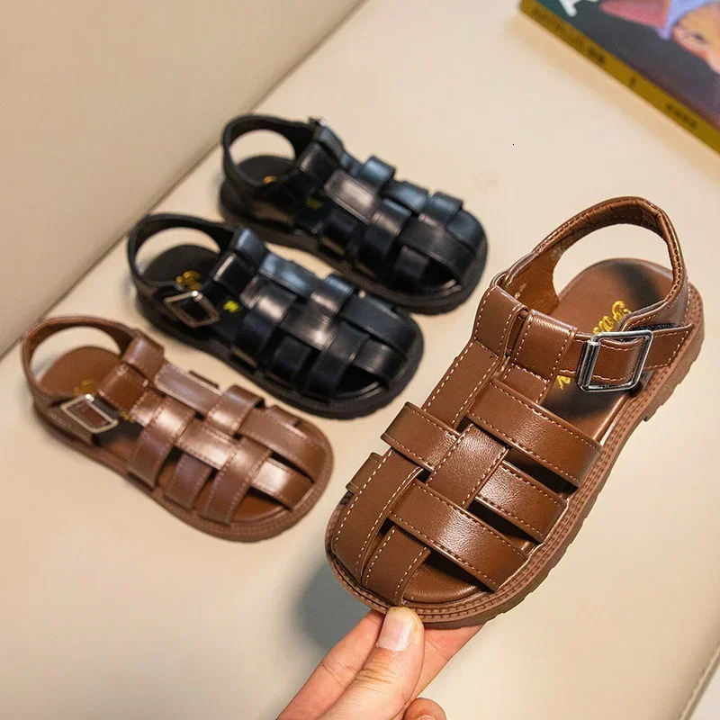 Children Hollow Out Shoes Boys Girls Roman Shoes British Style Nonslip Fashion Kids Toes Capped Shoes Peep Toe Solid Color250825