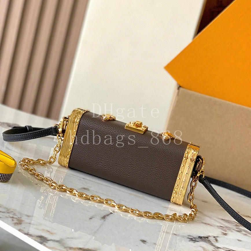 Mirror quality Designer Vanity Case Luxury Chain bags Crossbody bags Handbag Fashion Clutch bag Canvas Leather Shoulder bag 18.5cm With box LV08A1