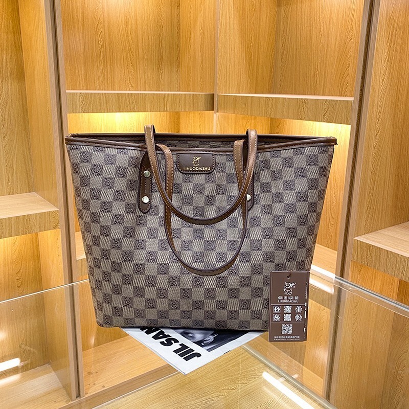 Free Shipping 2025 New Designer Bag High-end Large Bag For Women Large Capacity Stylish Tote Bag Fashionable Versatile Commuter Shoulder Bag