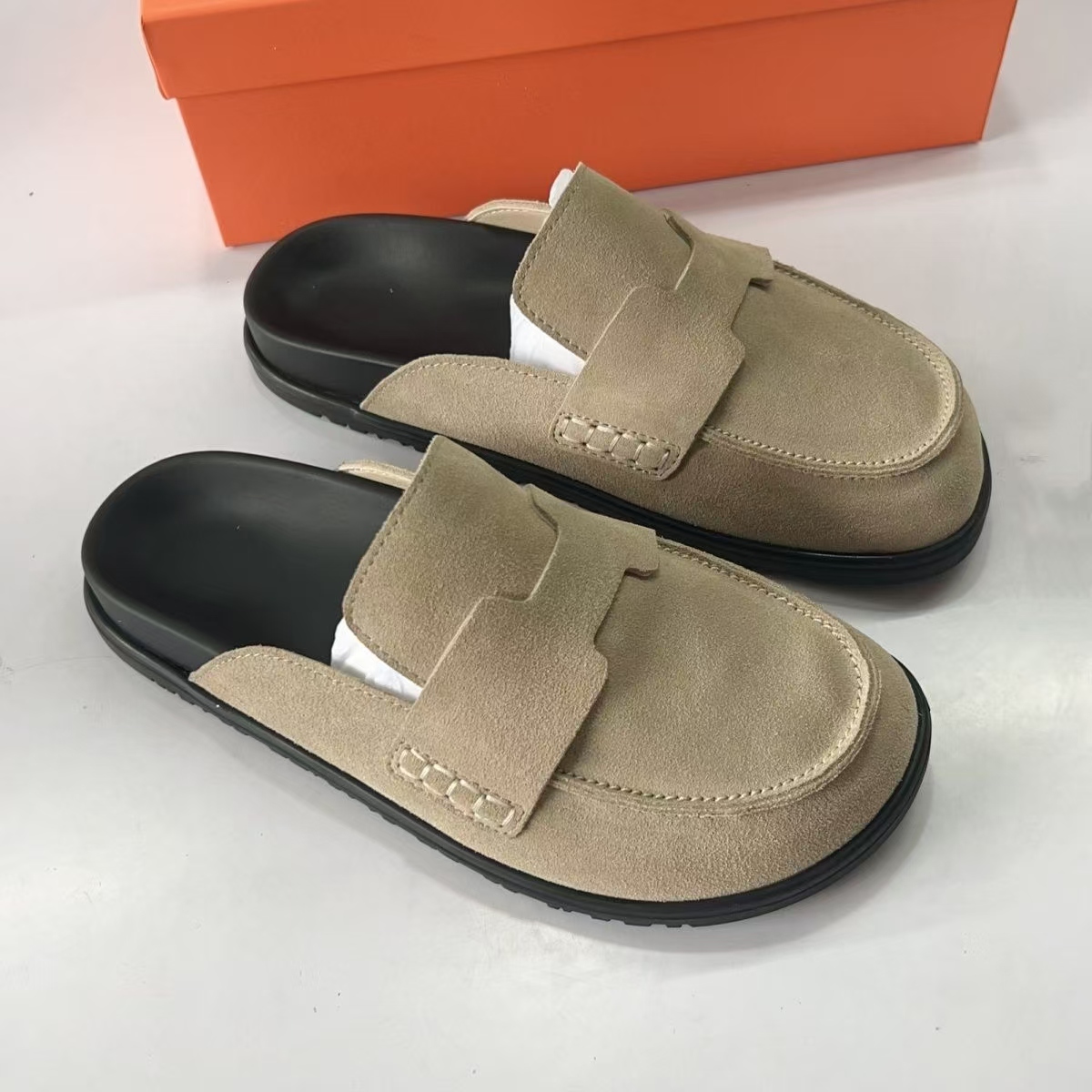 Fashionable thick-soled women's slippers Designer spring and autumn casual open-toe slippers New versatile flat-soled travel and shopping slipp