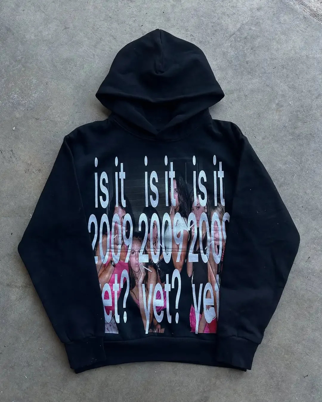 Retro Art Ultra-large Letter Printing Summer Street Round Neck of Hoodie Coats Mens Loose Leisure Sports Warm Couple Sweater 250819