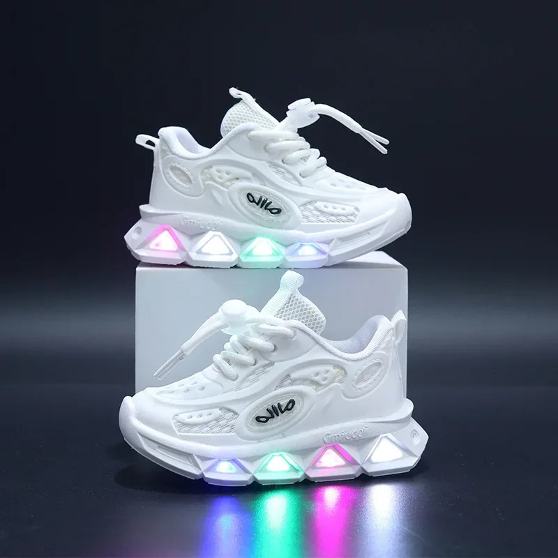 Baby Shoes Spring Autumn Boys and Girls Light Up Clunky Sneaker Small and Mediumsized Childrens Soft Soled Baby Shoes250825