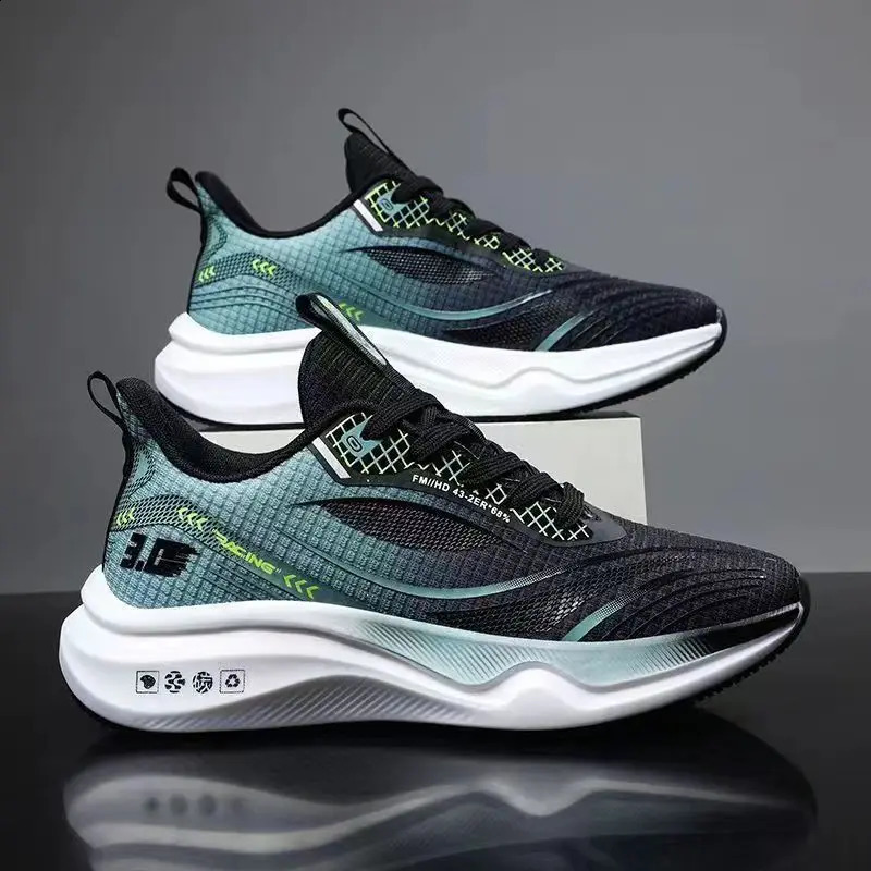 Fish mesh surface mens shoes breathable soft sole anti slip wear-resistant versatile casual shoes fashionable sports shoes 250823