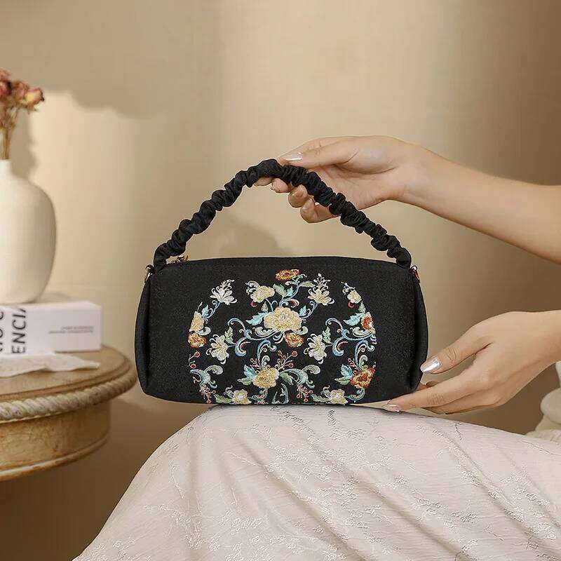 Designer Bags Vintage Tribal Ethnic Floral Embroidery Medium Size Chain Side Bag Women Fabric Retro Chic Gypsy Hippie Mobile Phone Handbag Luxury Ba