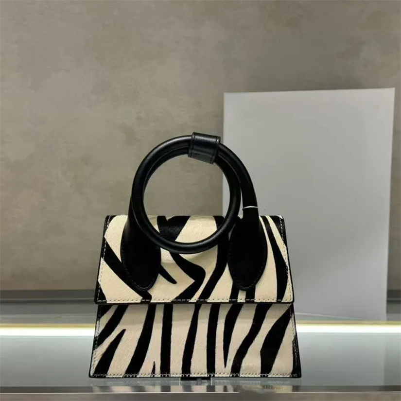 Designer Le Chiquito Bag Vintage Handbag Women Luxury Bag Fashion Leather Purse Crossbody Bag Underarm Shoulder Bag High Quality