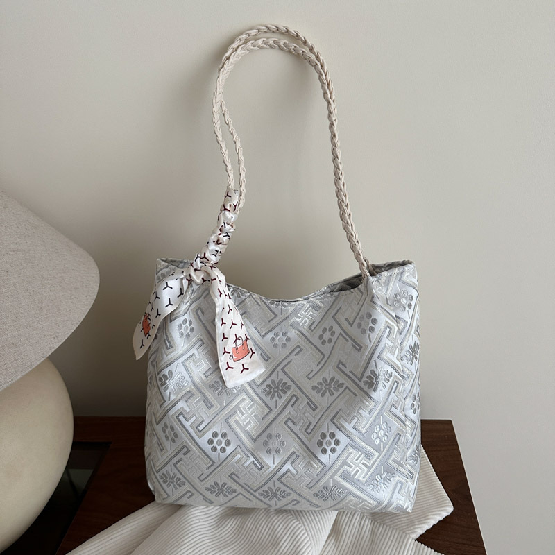 Artistic Elegant Temperament Women's Casual New Ethnic Silk Scarf National Style Light Luxury Handbag Shoulder Bag for Women