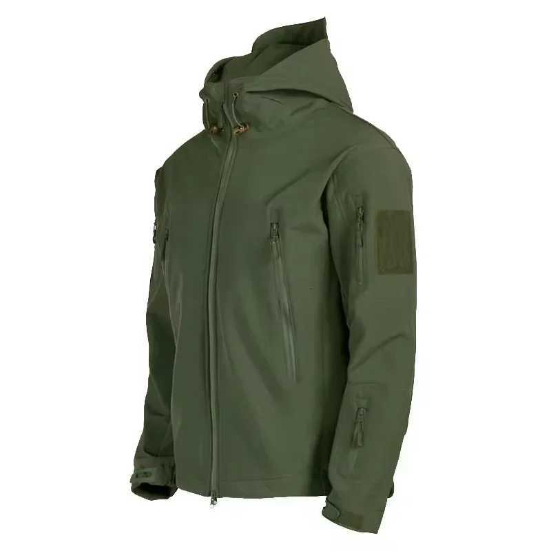 Military Outdoor Jackets Men Shark Skin Soft Shell Tactical Waterproof Windbreaker Army Combat Jacket Mens Hooded Bomber CoatsXJ250826