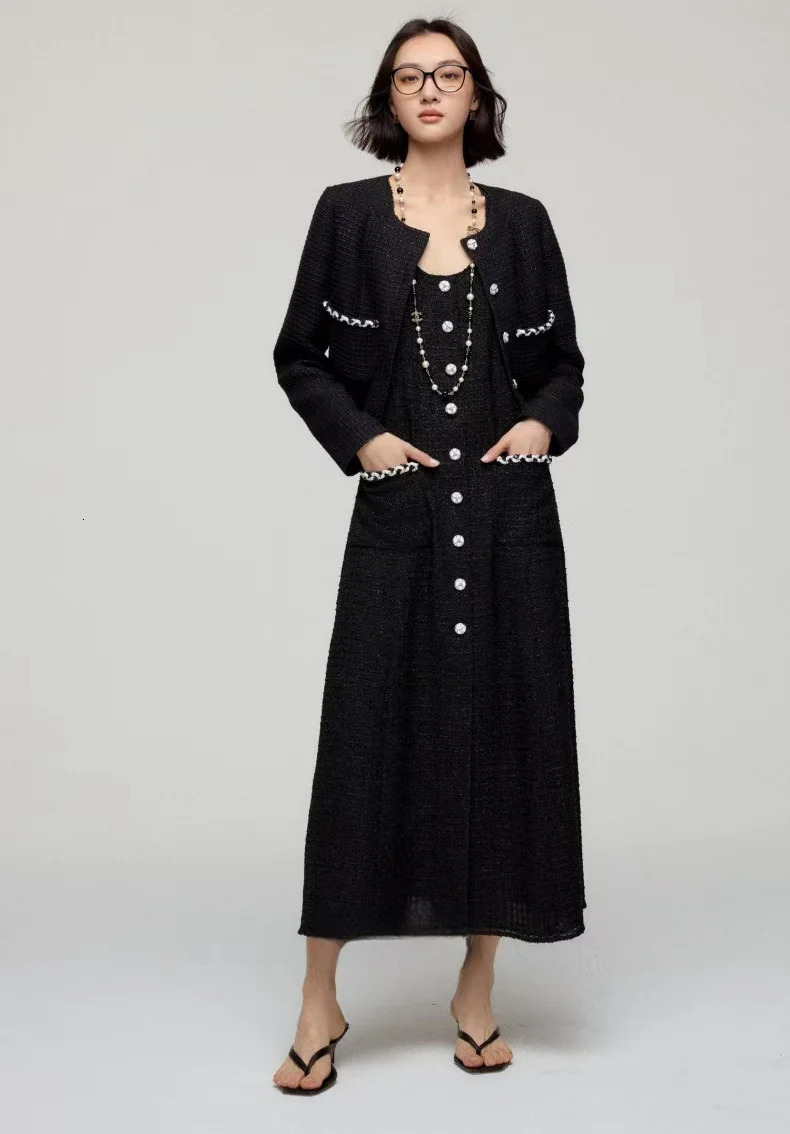 Womens Short Jacket with Round Neck Petal Button Wool Tweed Together Black Suspender Tops and skirts are sold separatel 250826