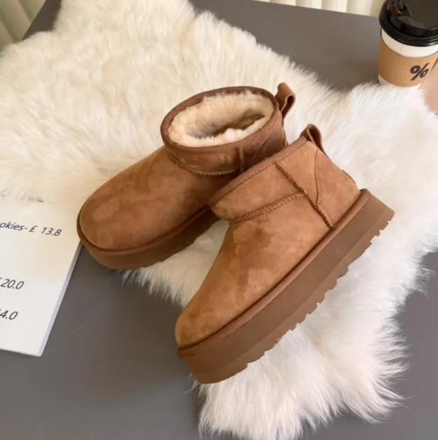classics Ultra Mini Platform Boots Fur Slides Sheepskin Shearling Tazz New Mules Women Men Boot Slipon Shoes Suede Upper Fall Winter Tasman Cotton s