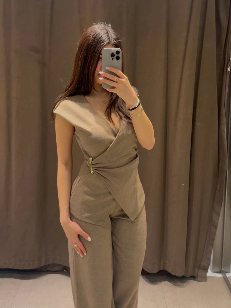 Casual Knitted Solid Pants Sets Women Slim Sleeveless Vneck Pleat Top Wide Leg Trousers 2025 Summer Elegant Street Lady Outfits250825