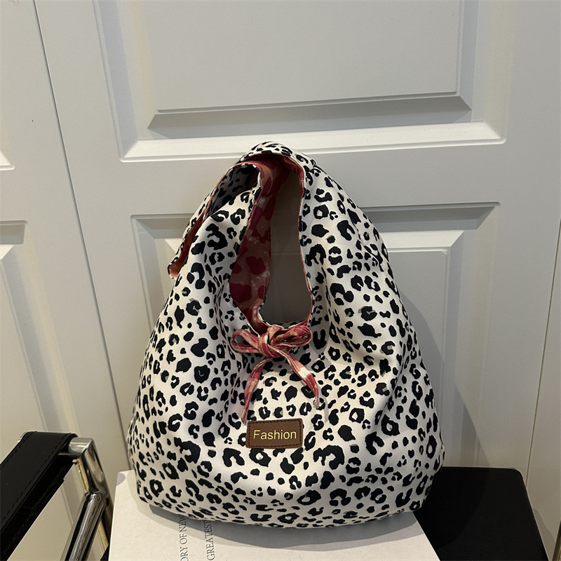 Double-Sided Leopard Print New Fashionable Casual Trendy Large Capacity Commuter Tote Handbag Shoulder Bag for Women