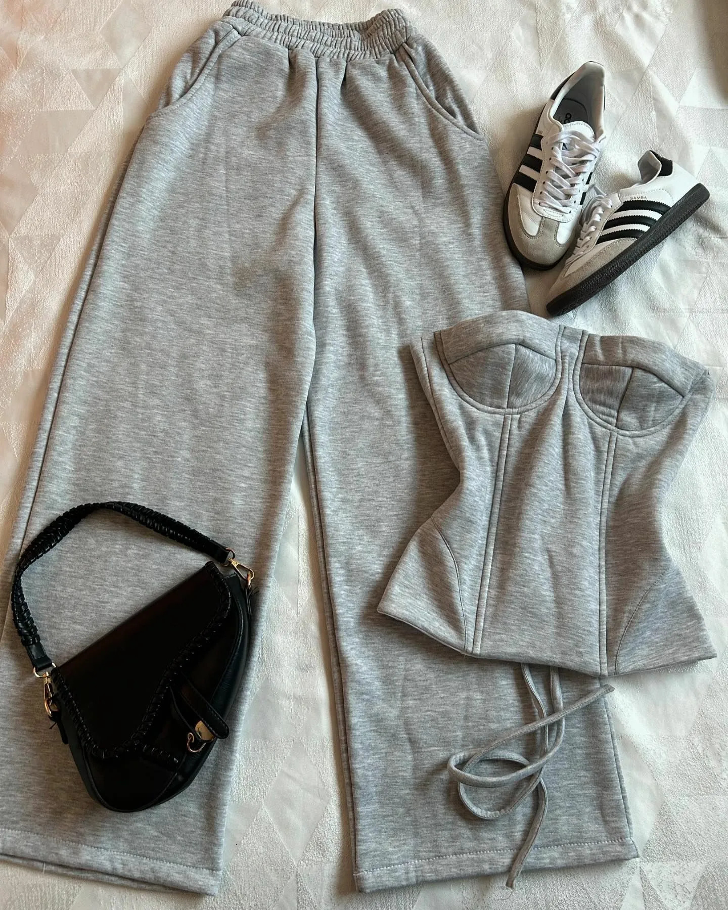 Y2K Light Gray Pants Suit Womens Harajuku Sexy Slim Tube Tops Goth High Waisted Sweatpants Girl Autumn Winter Two Piece Sets250825
