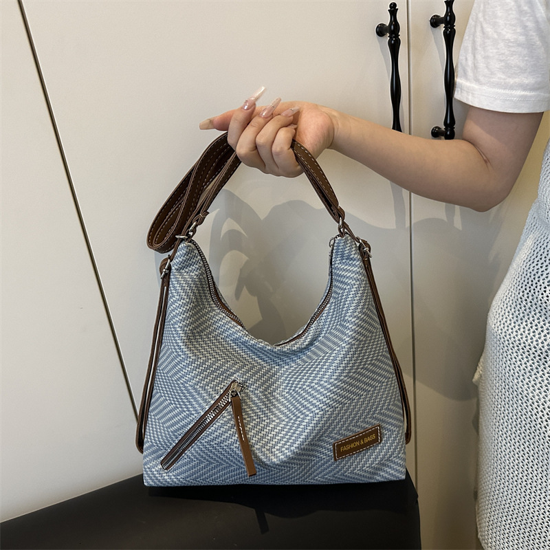 Spring Summer New Trendy Stylish Straw Tote Women's Fashion Commuter Shoulder Crossbody Bag