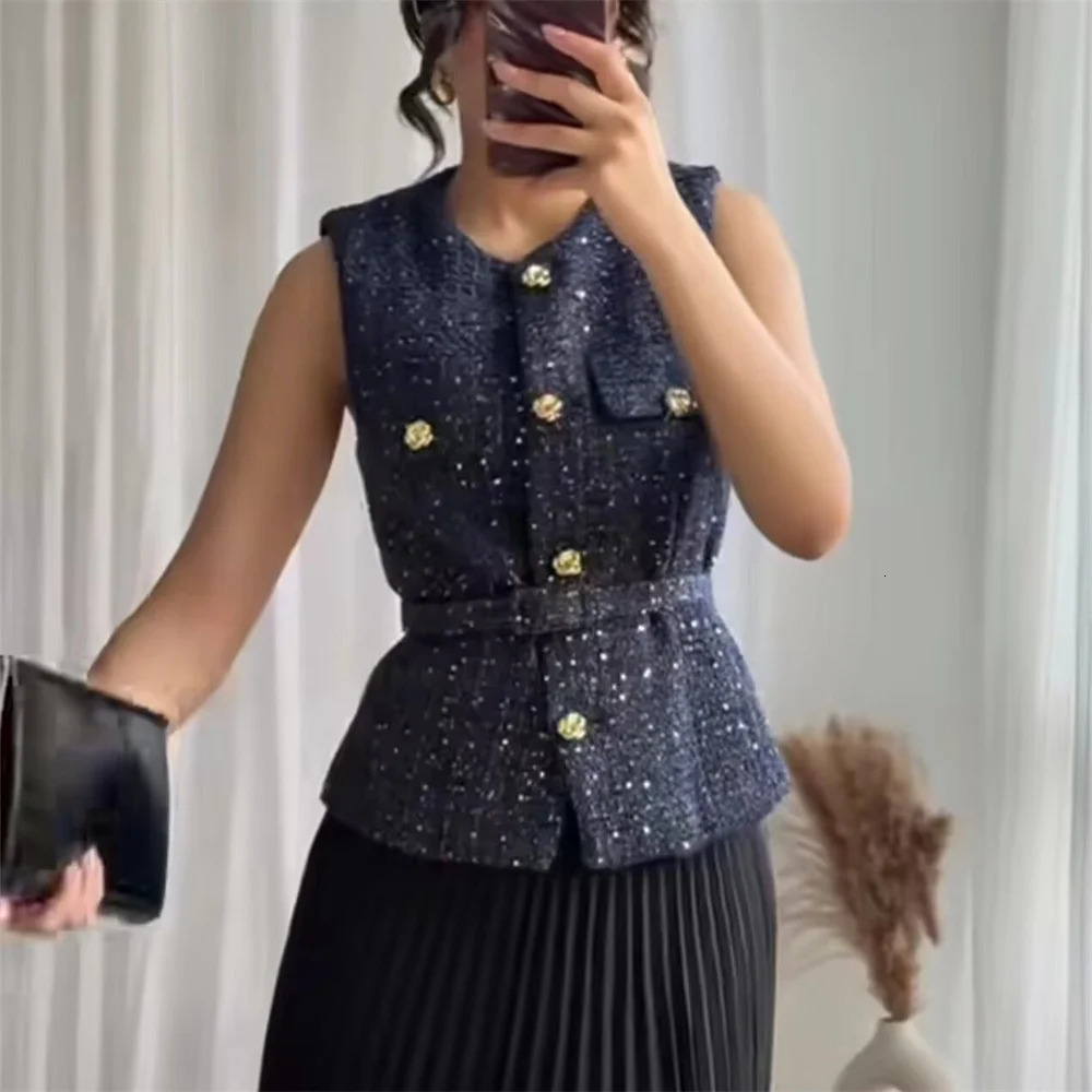 2025 Womens Clothing European and American Style Fashion n Sense Small Fragrant Decoration Texture Vest 250823