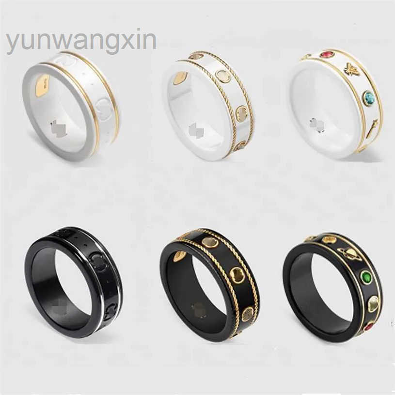 Designer Ceramic Rings 18K Rose Gold Bee Planet Trendy Personalized Couple Polished Black and White Ceramic Pair Ring