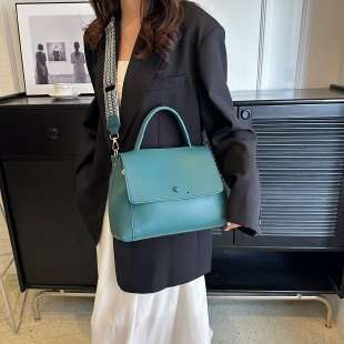 Chic Solid Colored Casual Handbags Durable & Versatile Womens Totes